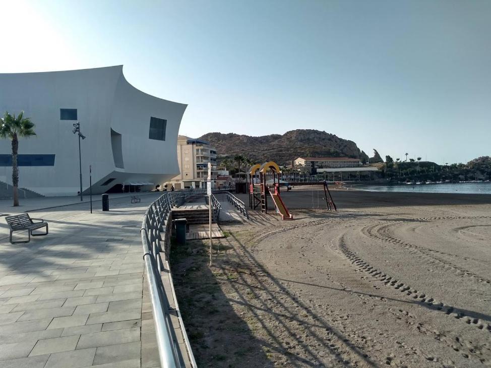 Águilas Playa Exterior foto